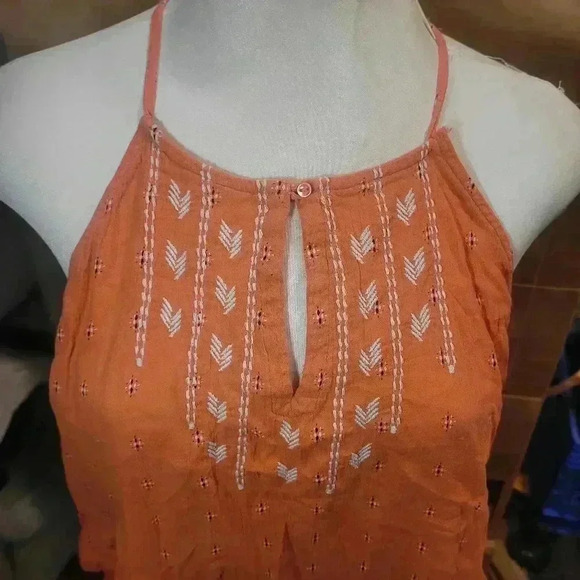 Old navy orange geo  Print - Picture 4 of 6